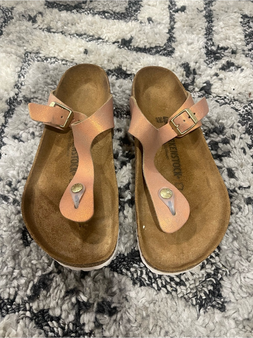 Birkenstock Metallic Rose Gold Toe-Post Sandals with Buckle